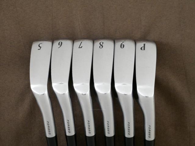 Iron set : Other Brand : ชุดเหล็ก Srixon Z545 Forged มีเหล็ก 5-Pw (6 ชิ้น) ก้านกราไฟต์ Miyazaki Blue 8 Flex S