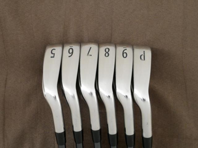 Iron set : Titleist : ชุดเหล็ก Titleist AP1 มีเหล็ก 5-Pw (6 ชิ้น) ก้านกราไฟต์ Aldila VS Proto 75 Flex R
