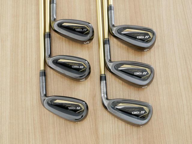 Iron set : Yonex : ชุดเหล็ก Yonex Royal E-Zone (ปี 2022 หน้าเด้งสุดๆ ตีไกลสุดๆ) มีเหล็ก 7-Pw,Aw,Sw (6 ชิ้น เหล็ก 7 ระยะเท่าเบอร์ 6 รุ่นอื่น) ก้านกราไฟต์ Flex SR