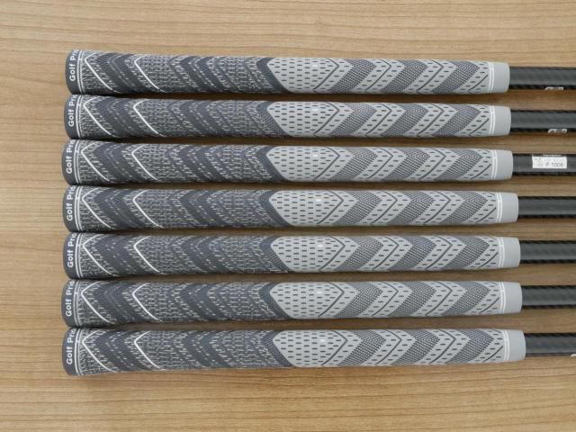 Iron set : Titleist : ชุดเหล็ก Titleist T400 (ตีง่ายที่สุด ไกลที่สุด ออกปี 2020) มีเหล็ก 6-Pw,43,49 (7 ชิ้น) ก้านกราไฟต์ Mitsubishi TENSEI 50 Flex R