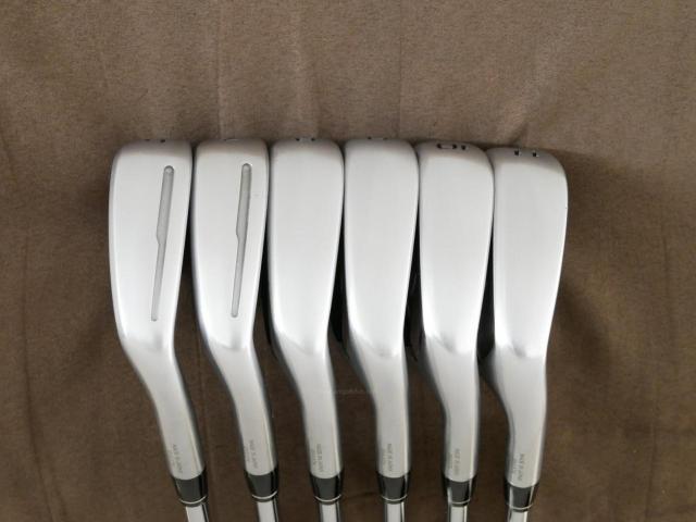 Iron set : Honma : ชุดเหล็ก Honma Tour World GS (ออกปี 2021 ใบใหญ่ ตีง่าย ไกล) มีเหล็ก 6-11 (6 ชิ้น) ก้านเหล็ก NS Pro ZELOS 8 Flex R