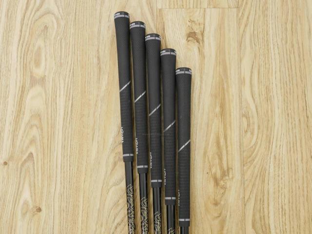 Iron set : Honma : ชุดเหล็ก Honma Tour World TR21X (ออกปี 2021 ตีง่าย ไกล) มีเหล็ก 6-10 (5 ชิ้น) ก้านกราไฟต์ Honma Vizard TR20-65 Flex R
