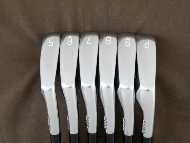 Iron set : Mizuno : ชุดเหล็ก Mizuno JPX 900 Forged (นุ่มมาก ตีง่าย ระยะดี) มีเหล็ก 5-Pw (6 ชิ้น) ก้านกราไฟต์ Flex SR