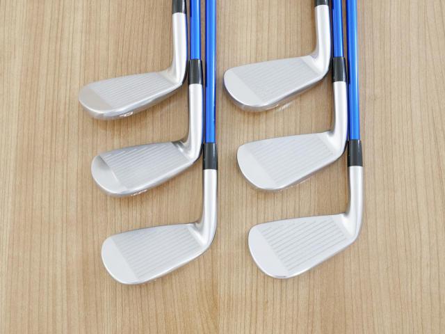 Iron set : Mizuno : ชุดเหล็ก Mizuno JPX 900 Forged (นุ่มมาก ตีง่าย ระยะดี) มีเหล็ก 5-Pw (6 ชิ้น) ก้านกราไฟต์ Flex SR