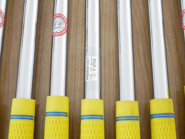 Iron set : Taylormade : ชุดเหล็ก Taylormade Gloire (รุ่นท๊อปสุด Japan Spec. ใบใหญ่ ตีง่าย ไกล) มีเหล็ก 5-Pw,Aw,Sw (8 ชิ้น) ก้านเหล็ก NS Pro 850 Flex R