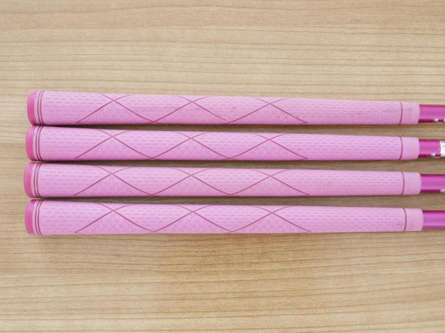 Lady club : All : ชุดเหล็ก Tsuruya Quincy ES (ตีง่าย) มีเหล็ก 7,9,Pw,Sw (4 ชิ้น) ก้านกราไฟต์ Flex L