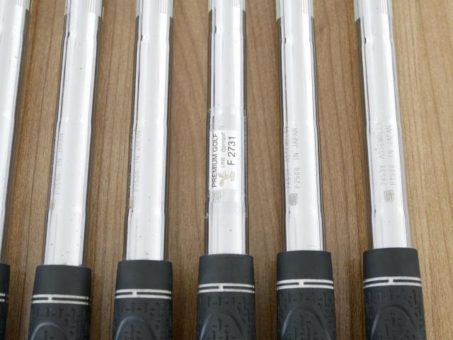 Iron set : Mizuno : ชุดเหล็ก Mizuno JPX 900 Forged (นุ่มมาก ตีง่าย ระยะดี) มีเหล็ก 5-Pw (6 ชิ้น) ก้านเหล็ก NS Pro 950 HT Flex S