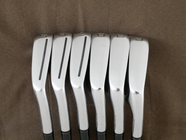 Iron set : Taylormade : ชุดเหล็ก Taylormade P790 (ตัวท้อปสุด ปี 2018) มีเหล็ก 5-Pw (6 ชิ้น) ก้านเหล็ก NS Pro 950 Flex S