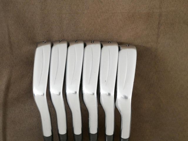 Iron set : Romaro : ชุดเหล็ก Romaro Ray V Forged มีเหล็ก 5-Pw (6 ชิ้น) ก้านกราไฟต์ UST Mamiya ATTAS 60 Flex R