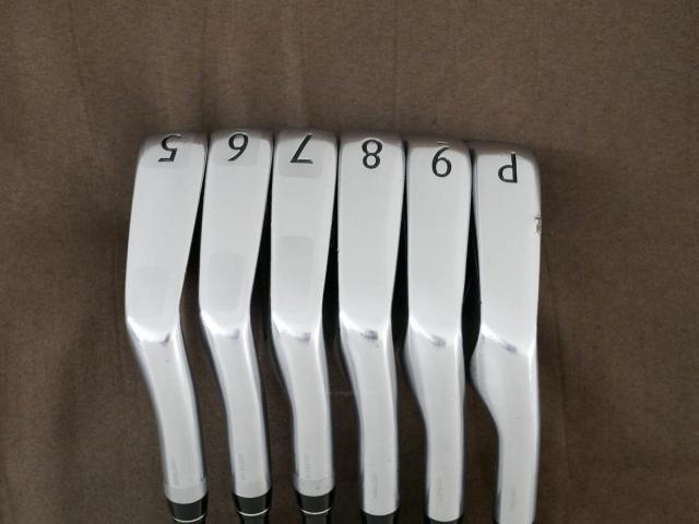 Iron set : Titleist : **มีตำหนิ** ชุดเหล็ก Titleist VG3 Forged (Japan Spec.) มีเหล็ก 5-Pw (6 ชิ้น) ก้านกราไฟต์ Flex R