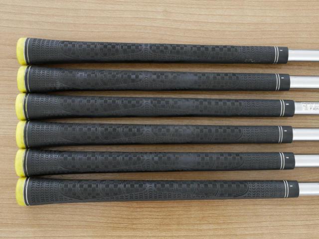 Iron set : Honma : ชุดเหล็ก Honma Bezeal 525 (ออกปี 2016 รุ่นนี้ใบใหญ่ที่สุดของ Honma) มีเหล็ก 6-10,Aw (6 ชิ้น) ก้านเหล็ก NS Pro 950 Flex R