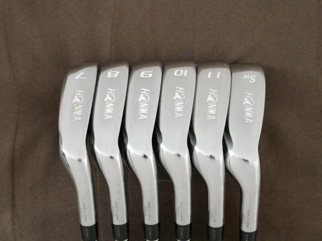 Lady club : All : ชุดเหล็ก Honma Bezeal 525 (รุ่นนี้ใบใหญ่ที่สุดของ Honma) มีเหล็ก 7-11,Sw (6 ชิ้น) ก้านกราไฟต์ Honma Vizard 43 Flex L