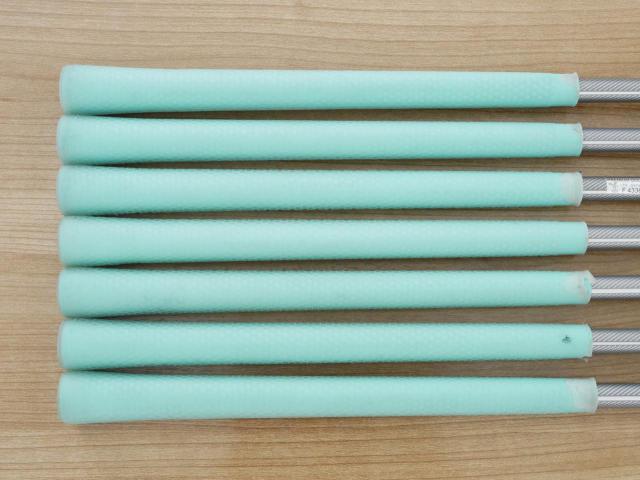 Lady club : All : ชุดเหล็ก Bridgestone J615 CL (ใบใหญ่ ตีง่ายมาก) มีเหล็ก 6-Pw,Aw,Sw (7 ชิ้น) ก้านกราไฟต์ (Lady)