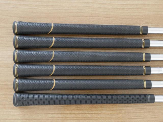 Iron set : Tourstage : ชุดเหล็ก Tourstage X-Blade GR Forged มีเหล็ก 5-Pw (6 ชิ้น) ก้านเหล็ก NS Pro 950 Flex R