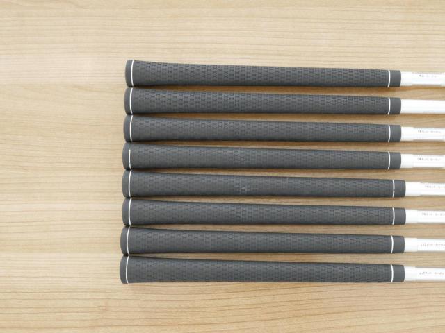 Iron set : Other Brand : ชุดเหล็ก Ryoma DSI (ตีง่ายมาก ไกลมากๆ หายากสุดๆ) มีเหล็ก 5-Pw,Aw,Sw (8 ชิ้น เหล็ก 5 ระยะเท่าเหล็ก 4 รุ่นอื่น) ก้านกราไฟต์ Tour AD Flex R