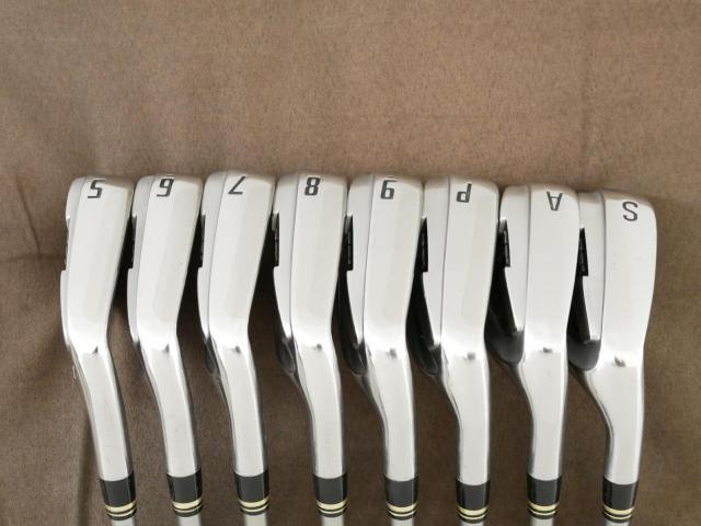 Iron set : Other Brand : ชุดเหล็ก Ryoma DSI (ตีง่ายมาก ไกลมากๆ หายากสุดๆ) มีเหล็ก 5-Pw,Aw,Sw (8 ชิ้น เหล็ก 5 ระยะเท่าเหล็ก 4 รุ่นอื่น) ก้านกราไฟต์ Tour AD Flex R