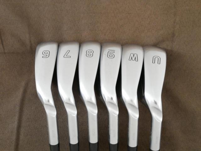 Iron set : Ping : ชุดเหล็ก Ping G700 (ปี 2019 Japan Spec. ใบใหญ่ ง่ายที่สุด ไกลที่สุดของ Ping) มีเหล็ก 6-Pw,Aw (6 ชิ้น) ก้านเหล็ก NS Pro ZELOS 6 Flex R