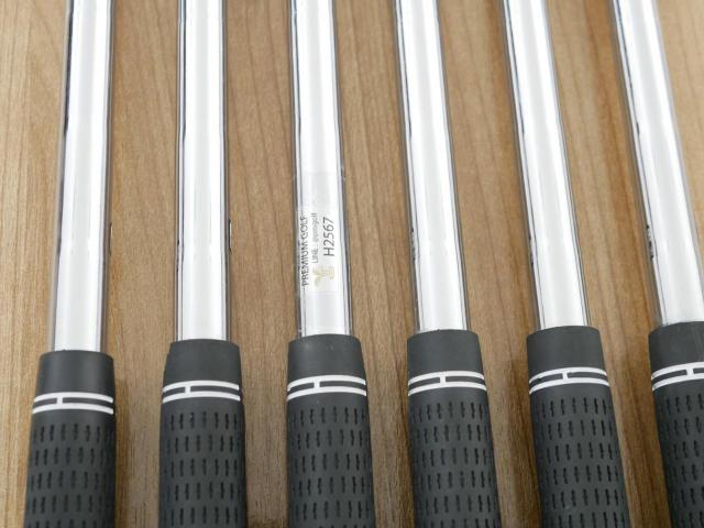 Iron set : Ping : ชุดเหล็ก Ping G700 (ปี 2019 Japan Spec. ใบใหญ่ ง่ายที่สุด ไกลที่สุดของ Ping) มีเหล็ก 6-Pw,Aw (6 ชิ้น) ก้านเหล็ก NS Pro ZELOS 6 Flex R