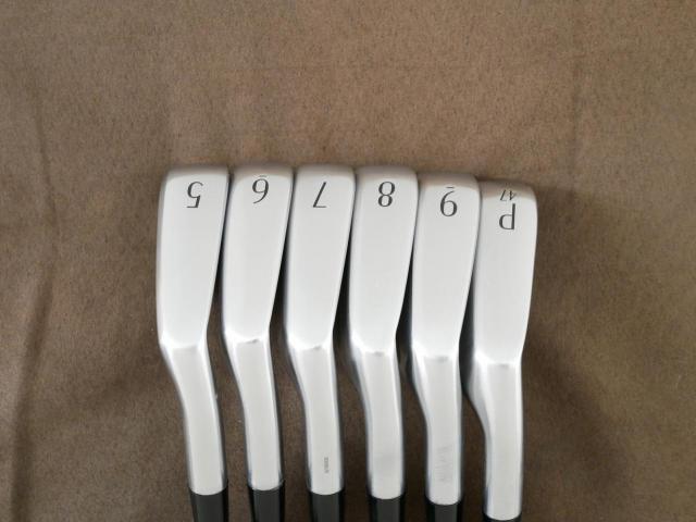 Iron set : Titleist : ชุดเหล็ก Titleist T250 Forged Launch Spec (รุ่นล่าสุด ออกปี 2025 Japan Spec) มีเหล็ก 5-Pw (6 ชิ้น) ก้านกราไฟต์ Mitsubishi MMT 65 Flex R
