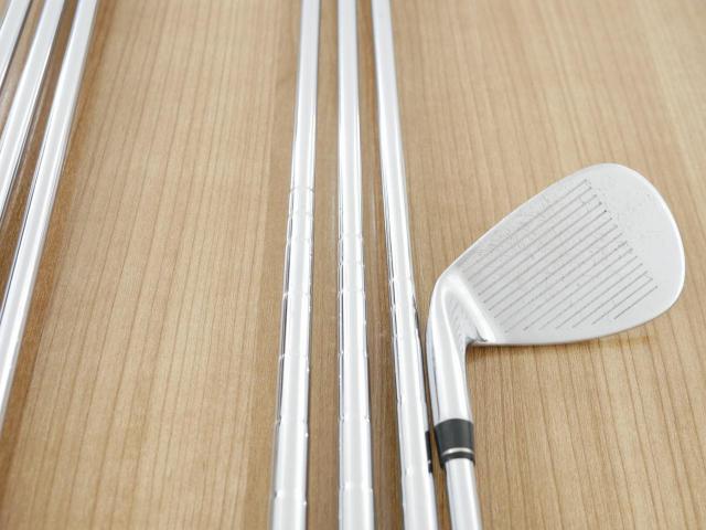 Iron set : Taylormade : ชุดเหล็ก Taylormade RSi 1 มีเหล็ก 5-Pw,Aw (7 ชิ้น) ก้านเหล็ก KBS C-Taper 90 Flex R