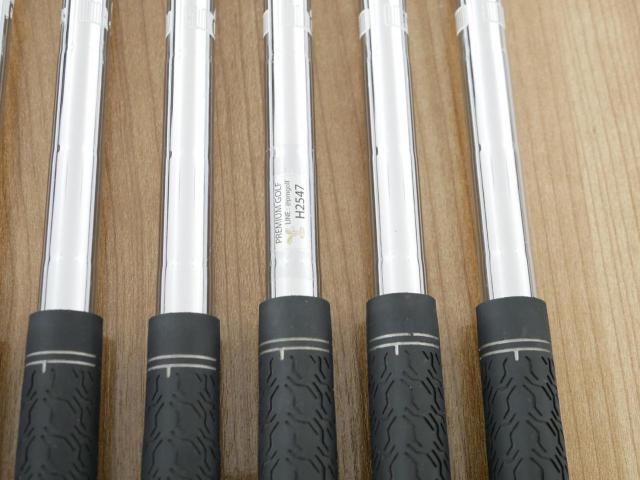 Iron set : Taylormade : **มีตำหนิ** ชุดเหล็ก Taylormade M CGB (หน้าเด้ง ตีไกลสุดๆ ง่ายมากๆ) มีเหล็ก 5-Pw (6 ชิ้น) ก้านเหล็ก NS Pro 840 Flex S