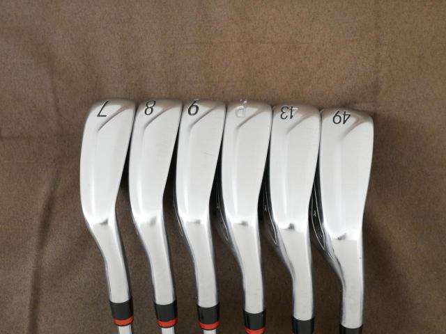 Iron set : Titleist : ชุดเหล็ก Titleist T400 (ตีง่ายที่สุด ไกลที่สุด ออกปี 2020) มีเหล็ก 7-Pw,43,49 (6 ชิ้น) ก้านเหล็ก NS Pro 850 NEO Flex S