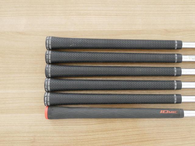 Iron set : Titleist : ชุดเหล็ก Titleist T400 (ตีง่ายที่สุด ไกลที่สุด ออกปี 2020) มีเหล็ก 7-Pw,43,49 (6 ชิ้น) ก้านเหล็ก NS Pro 850 NEO Flex S