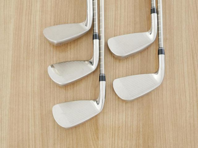 Iron set : PRGR : ชุดเหล็ก PRGR ID Nabla Red (รุ่นท๊อปสุด หน้าเด้ง ไกลมาก) มีเหล็ก 6-Pw (5 ชิ้น) ก้านกราไฟต์ M-37 Flex R