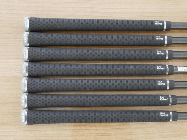 Iron set : Mizuno : ชุดเหล็ก Mizuno JPX 923 Hot Metal (รุ่นปี 2023 ตัวท๊อป ง่าย ไกล) มีเหล็ก 5-Pw,Aw (7 ชิ้น) ก้านกราไฟต์ Mitsubishi OTI 75 Flex S