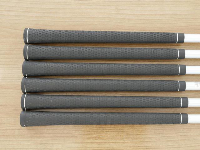 Iron set : Other Brand : ชุดเหล็ก Ryoma DSI (ตีง่ายมาก ไกลมากๆ หายากสุดๆ) มีเหล็ก 5-Pw (6 ชิ้น) ก้านกราไฟต์ Tour AD Flex SR