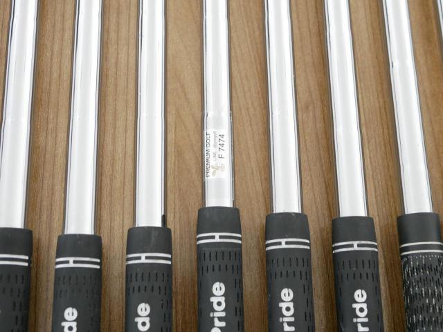 Iron set : Taylormade : ชุดเหล็ก Taylormade 300 Forged (นุ่มมากๆ) มีเหล็ก 3-Pw,Aw.Sw (10 ชิ้น) ก้านเหล็ก Flex -