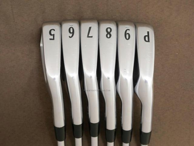 Iron set : Titleist : ชุดเหล็ก Titleist 714 CB Forged มีเหล็ก 5-Pw (6 ชิ้น) ก้านเหล็ก KBS Tour 110 Flex R