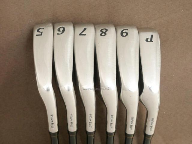 Iron set : Other Brand : ชุดเหล็ก Wilson TAB III (รุ่นท๊อปสุด หน้าเด้ง ตีไกล) มีเหล็ก 5-Pw (6 ชิ้น) ก้านกราไฟต์ Fujikura Speeder 801 Flex R