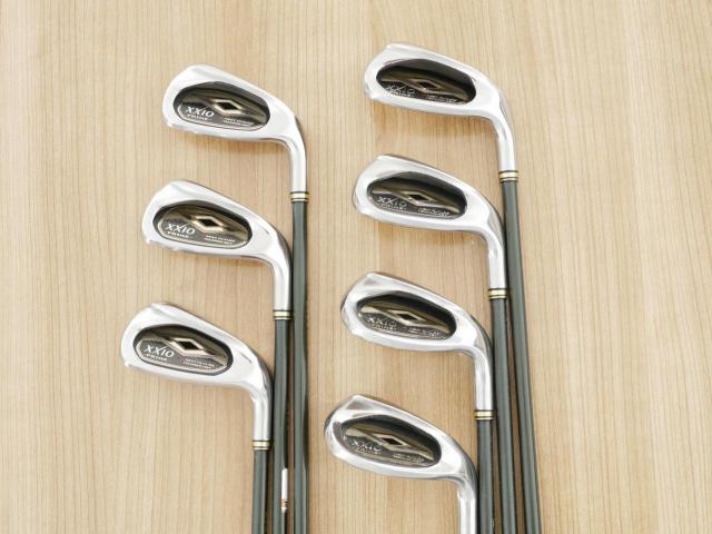 Iron set : XXIO : ชุดเหล็ก XXIO Prime 7 (รุ่นท๊อปสุด ตีง่าย ไกล) มีเหล็ก 6-Pw,Aw,Sw (7 ชิ้น) ก้านกราไฟต์ SP-700 Flex R