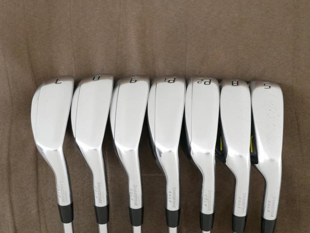 Iron set : Bridgestone : ชุดเหล็ก Bridgestone JGR Hybrid Forged (ตีไกลกว่าตัวอื่น 2 เบอร์) มีเหล็ก 7-P1,P2,Aw,Sw (7 ชิ้น) ก้านเหล็ก NS Pro ZELOS 8 Flex S