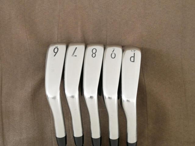 Iron set : Titleist : ชุดเหล็ก Titleist T300 (ออกปี 2019) มีเหล็ก 6-Pw (5 ชิ้น) ก้านกราไฟต์ Mitsubishi KUROKAGE 60i Flex R
