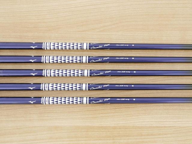 Iron set : Mizuno : ชุดเหล็ก Mizuno JPX EIII SV Titanium (ตัวท้อป ใบใหญ่ที่สุดของ Mizuno ตีง่ายมาก หน้าเด้ง ตีไกล) มีเหล็ก 6-Pw (5 ชิ้น) ก้านกราไฟต์ Flex SR