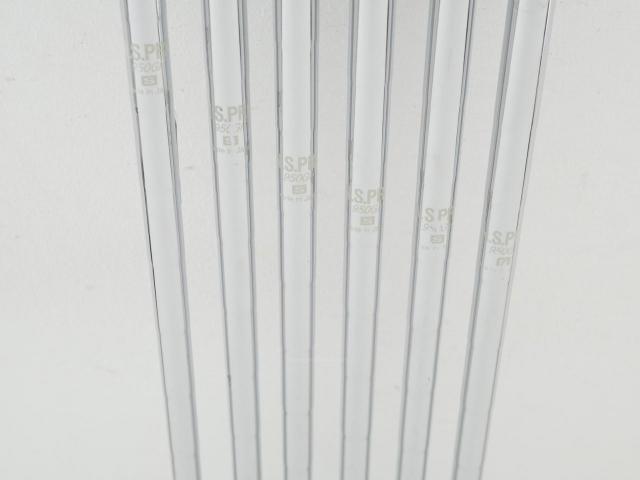 Iron set : PRGR : ชุดเหล็ก PRGR L.E.D Forged (นุ่ม สวย) มีเหล็ก 5-Pw (6 ชิ้น) ก้านเหล็ก NS Pro 950 Flex S