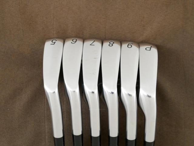 Iron set : PRGR : ชุดเหล็ก PRGR L.E.D Forged (นุ่ม สวย) มีเหล็ก 5-Pw (6 ชิ้น) ก้านเหล็ก NS Pro 950 Flex S