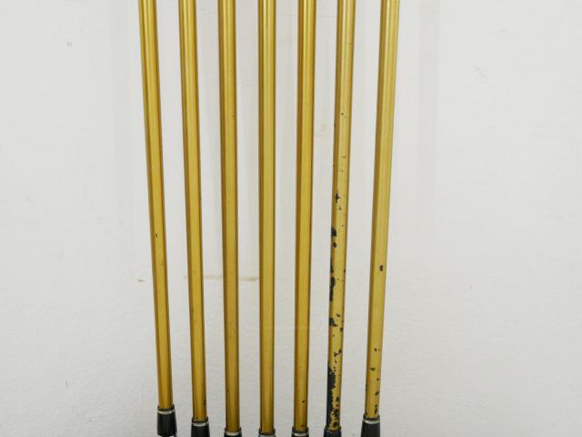 Iron set : Katana : **มีตำหนิ** ชุดเหล็ก Katana Sniper V (รุ่นท๊อป ใบใหญ่ ตีง่าย ไกล) มีเหล็ก 5-Pw,Sw (7 ชิ้น) ก้านกราไฟต์ Sword Gold Flex SR