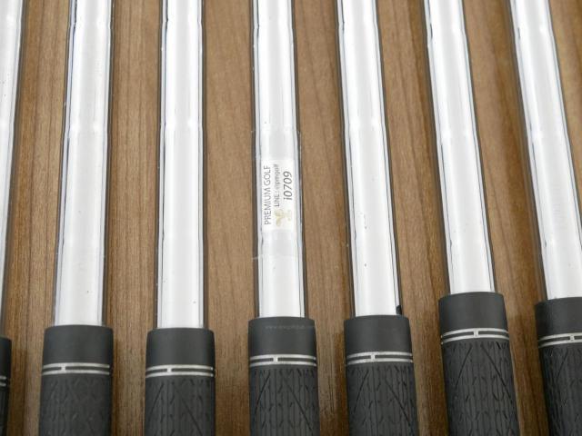 Iron set : Tourstage : ชุดเหล็ก Tourstage PHYZ (ซีรี่ย์ท๊อป ใบใหญ่ ตีง่าย ไกล) มีเหล็ก 5-Pw,Aw,Sw (8 ชิ้น) ก้านเหล็ก NS Pro 900 Flex S