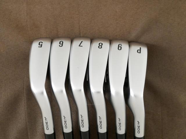 Iron set : Callaway : ชุดเหล็ก Callaway APEX Ai300 Forged (รุ่นล่าสุด ออกปี 2024) มีเหล็ก 5-Pw (6 ชิ้น) ก้านกราไฟต์ UST Mamiya RECOIL DART 6 Flex R