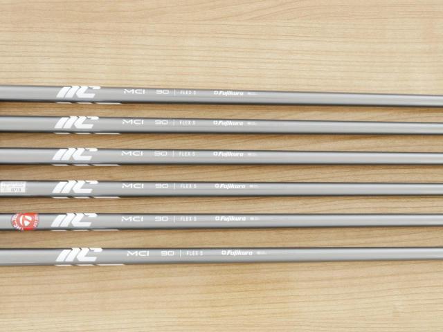 Iron set : Taylormade : ชุดเหล็ก Taylormade P8CB Forged (ซีรี่ย์ท้อปสุด ล่าสุด ออกปี 2025) มีเหล็ก 5-Pw (6 ชิ้น)  ก้านกราไฟต์ Fujikura MCI 90 Flex S 