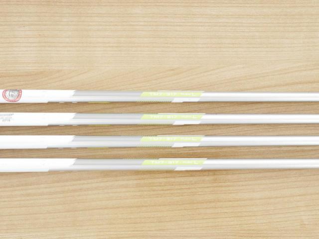 Lady club : All : ชุดเหล็ก Taylormade M2 มีเหล็ก 7-Pw, (4 ชิ้น) ก้านกราไฟต์  Flex L