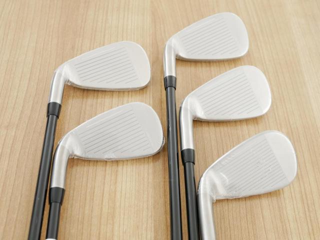 Lady club : All :  **ของใหม่ ยังไม่แกะพลาสติก** ชุดเหล็ก Cobra Darkspeed ADAPT MAX (ออกปี 2025 ตีง่าย ไกล) มีเหล็ก 7-Pw,Sw (5 ชิ้น) ก้านกราไฟต์ Fujikura Speeder Flex A (Lady)