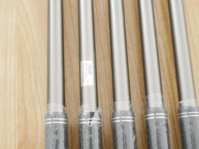 Lady club : All :  **ของใหม่ ยังไม่แกะพลาสติก** ชุดเหล็ก Cobra Darkspeed ADAPT MAX (ออกปี 2025 ตีง่าย ไกล) มีเหล็ก 7-Pw,Sw (5 ชิ้น) ก้านกราไฟต์ Fujikura Speeder Flex A (Lady)