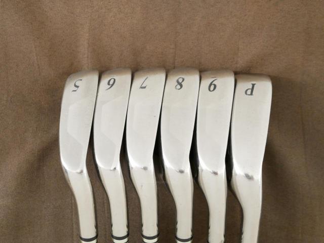 Iron set : XXIO : ชุดเหล็ก XXIO 7 (ตีง่ายมาก ไกล) มีเหล็ก 5-Pw (6 ชิ้น) ก้านเหล็ก NS Pro 920 Flex R