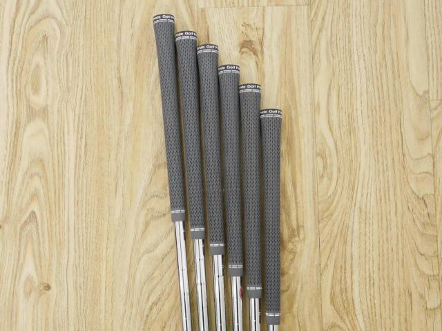 Iron set : Taylormade : ชุดเหล็ก Taylormade P790 (ตัวท้อปสุด ปี 2022 Japan Spec.) มีเหล็ก 5-Pw (6 ชิ้น) ก้านเหล็ก NS Pro 950 NEO Flex S