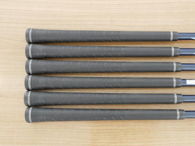 Iron set : Honma : **ก้าน 3 ดาว** ชุดเหล็ก Honma Tour World TW727P (Forged) มีเหล็ก 5-10 (6 ชิ้น) ก้านกราไฟต์ ARMRQ 8 (54) Flex R (3 ดาว)