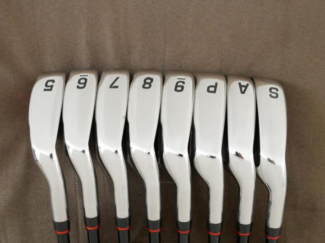 Iron set : Maruman : ชุดเหล็ก Maruman Red-V II (ใบใหญ่ ตีง่าย ไกล) มีเหล็ก 5-Pw,Aw,Sw (8 ชิ้น) ก้านกราไฟต์ Flex R